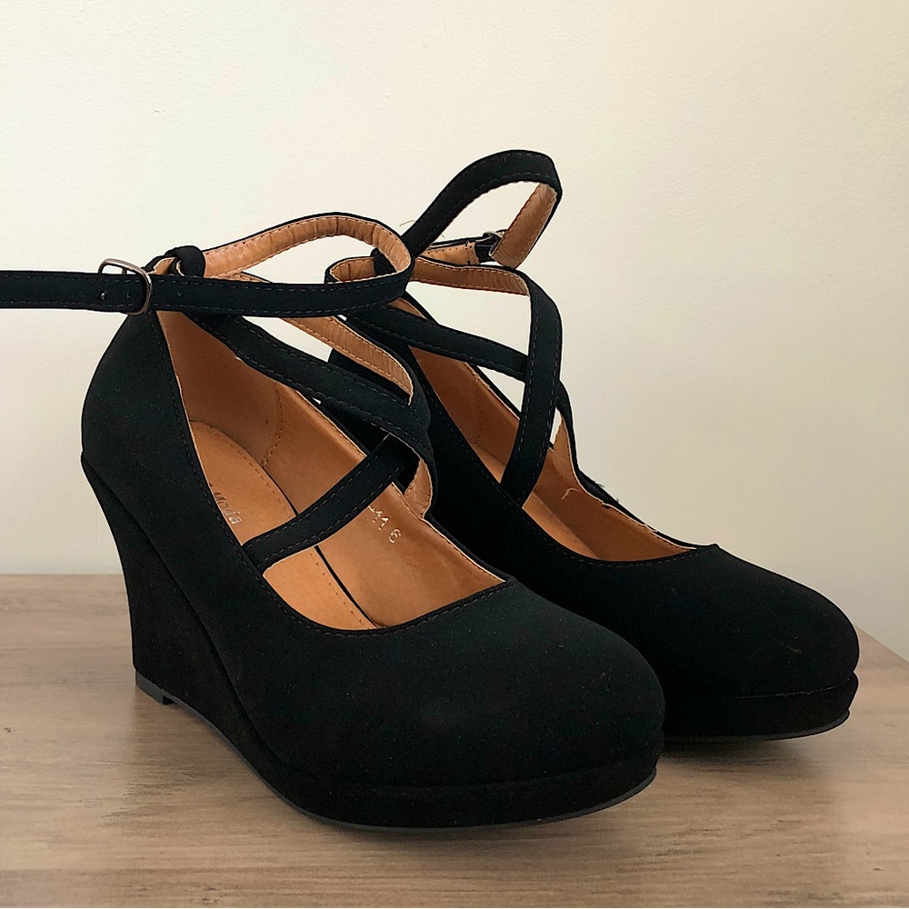 TOP Moda Eva Black Wedges